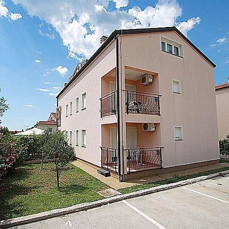 Apartment Bilic With Balcony Poreč Kültér fotó