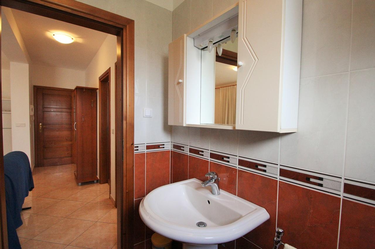 Apartment Bilic With Balcony Poreč Kültér fotó